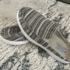 Skechers BOBS Memory Foam